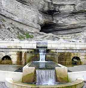 grotte de Ste Suzanne